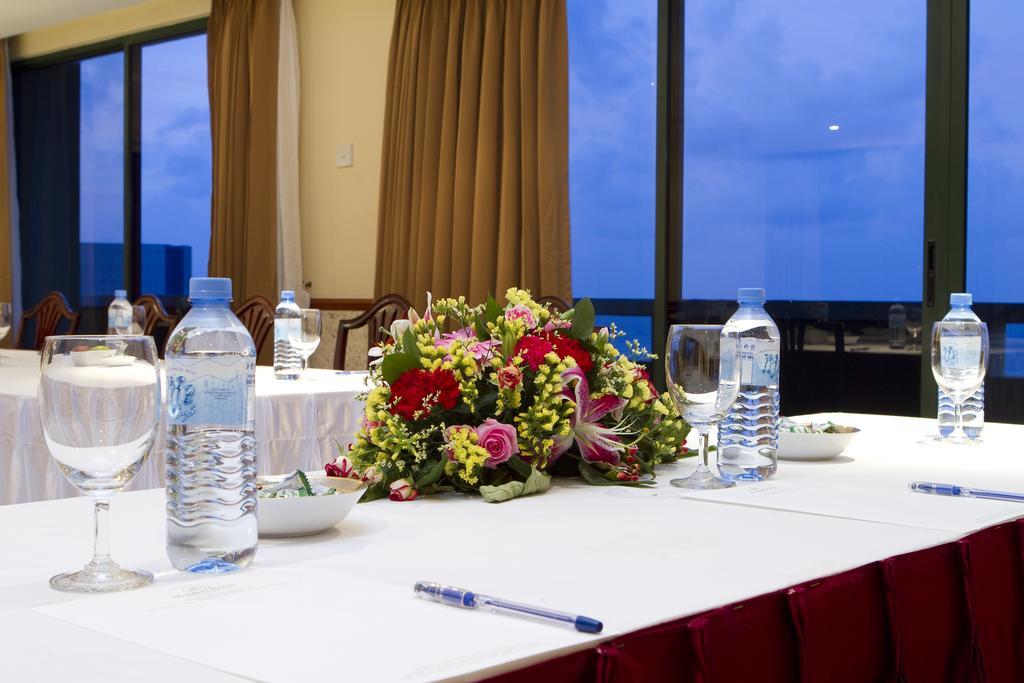Mookai Hotel Malé Eksteriør billede