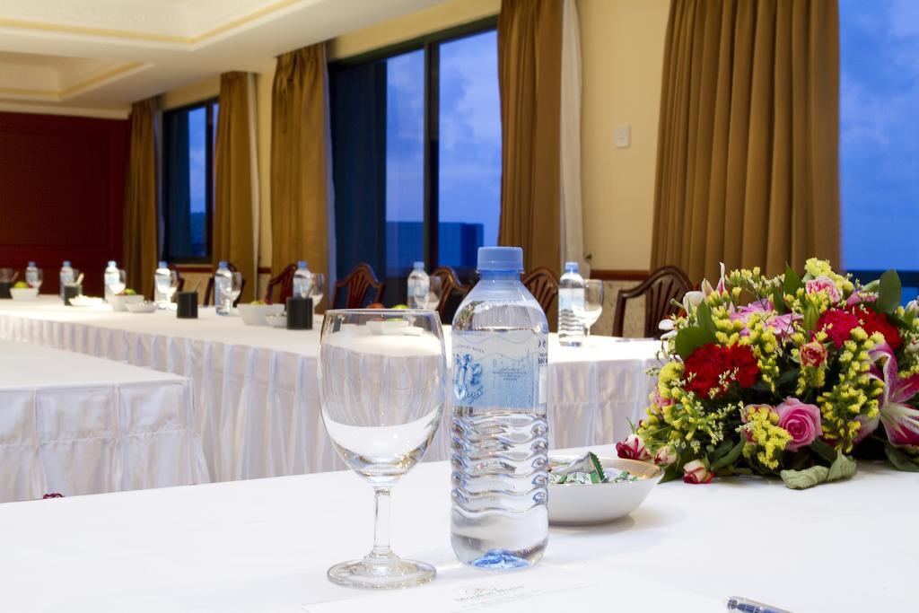 Mookai Hotel Malé Eksteriør billede